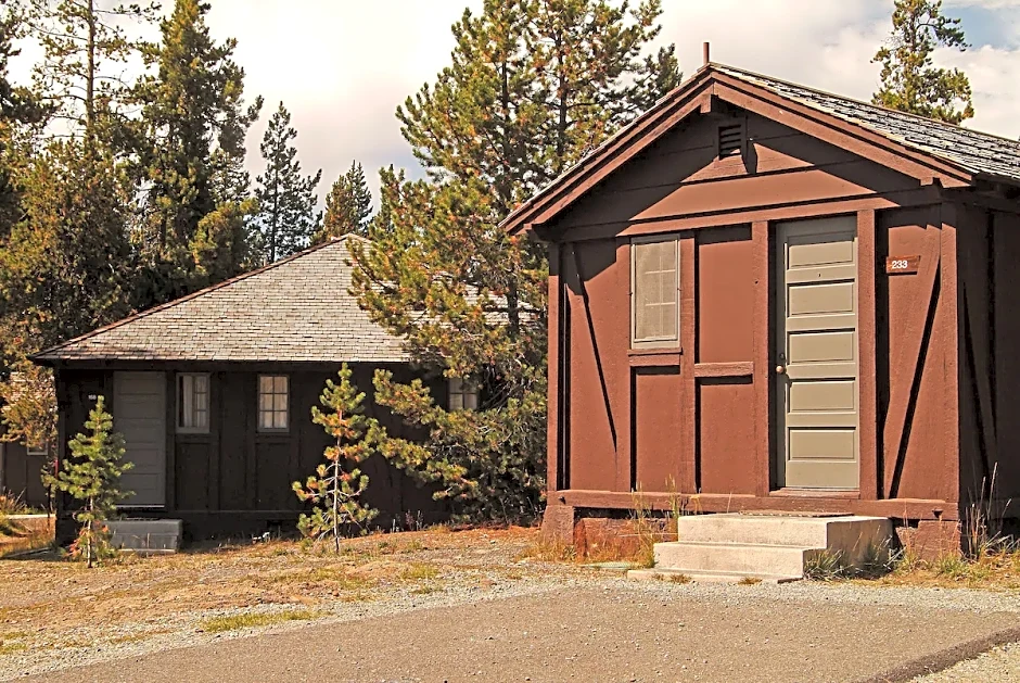 Old Faithful Inn