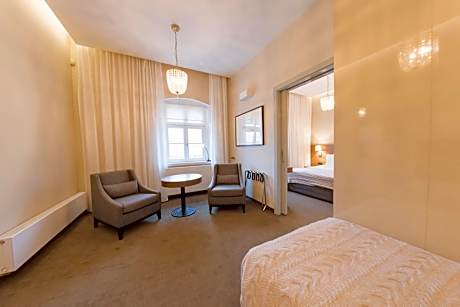 Premium Quadruple Room