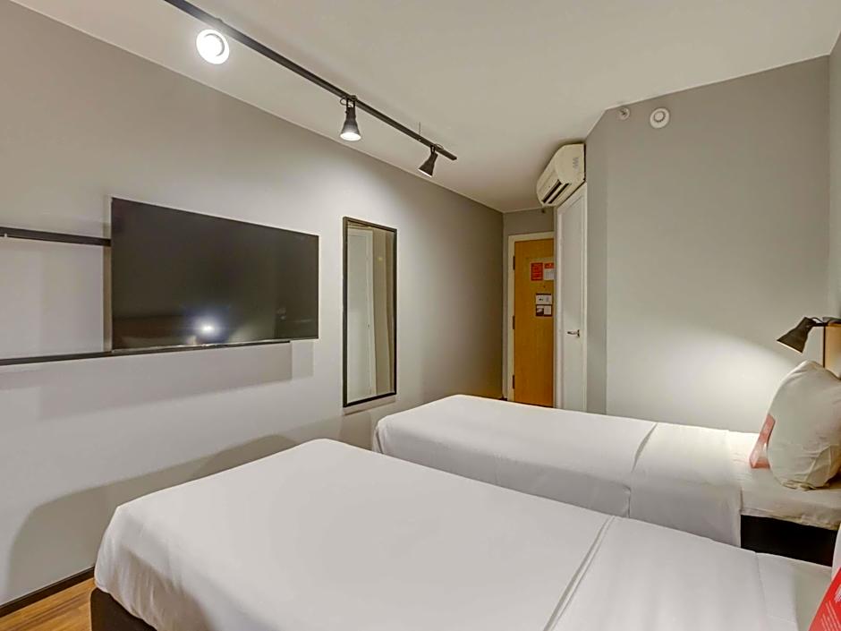 Ibis Copacabana Posto 2
