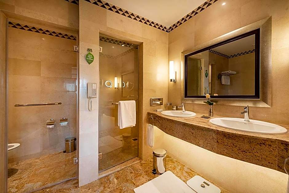 Nairobi Serena Hotel