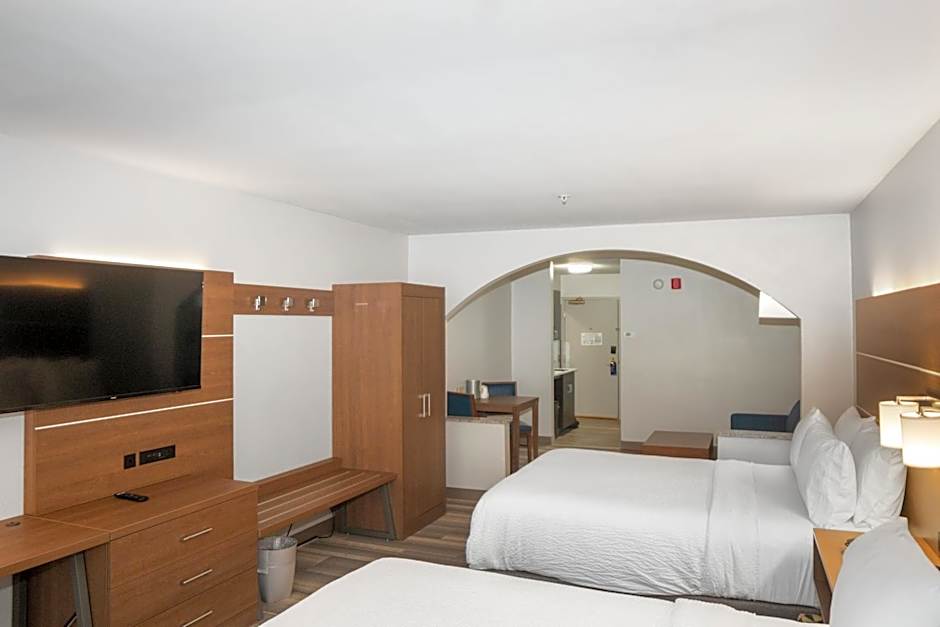 Holiday Inn Express and Suites - Stroudsburg By IHG