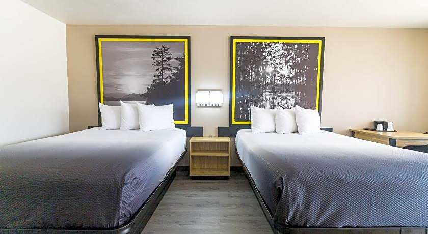 Super 8 by Wyndham Jasper TX