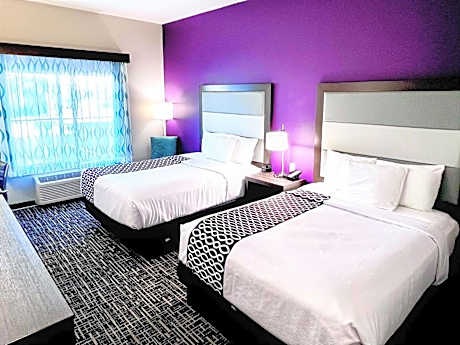 Deluxe Queen Room with Two Queen Beds