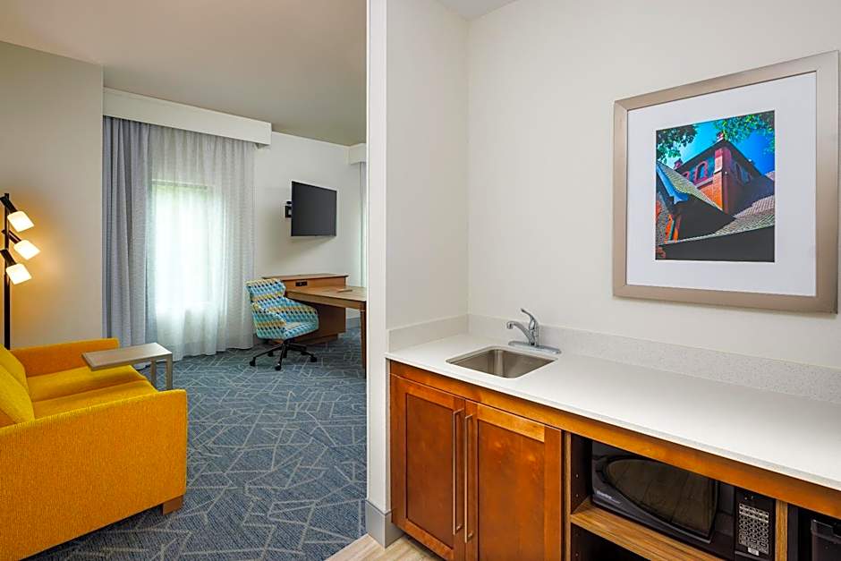 Hampton Inn & Suites Asheville Biltmore Village