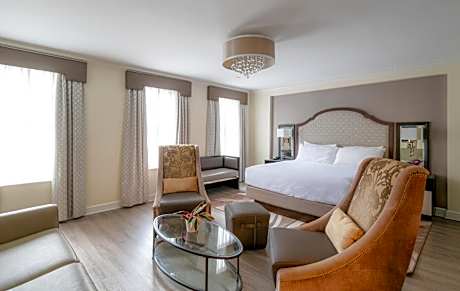 King Studio Suite
