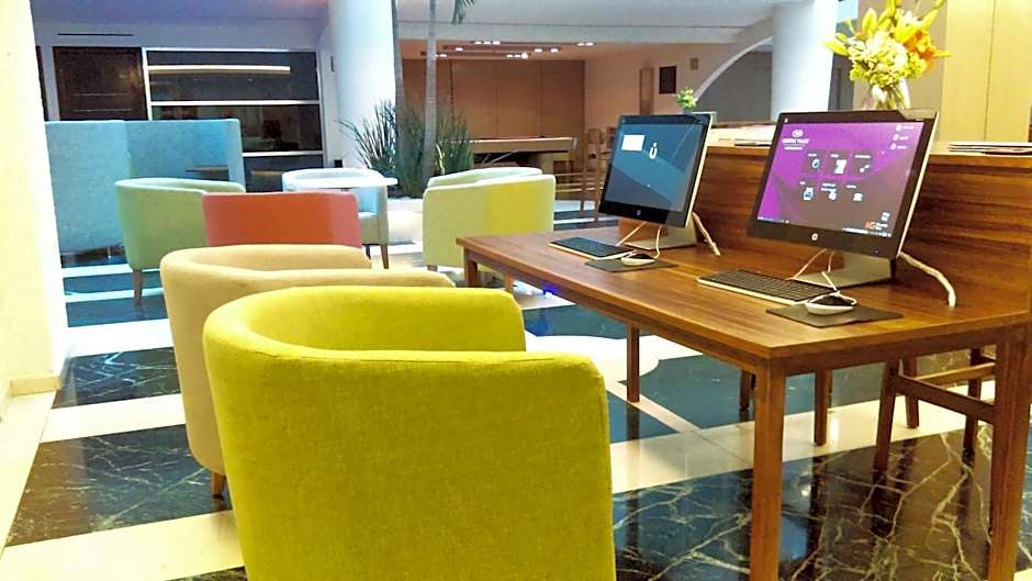 Crowne Plaza Toluca - Lancaster By IHG