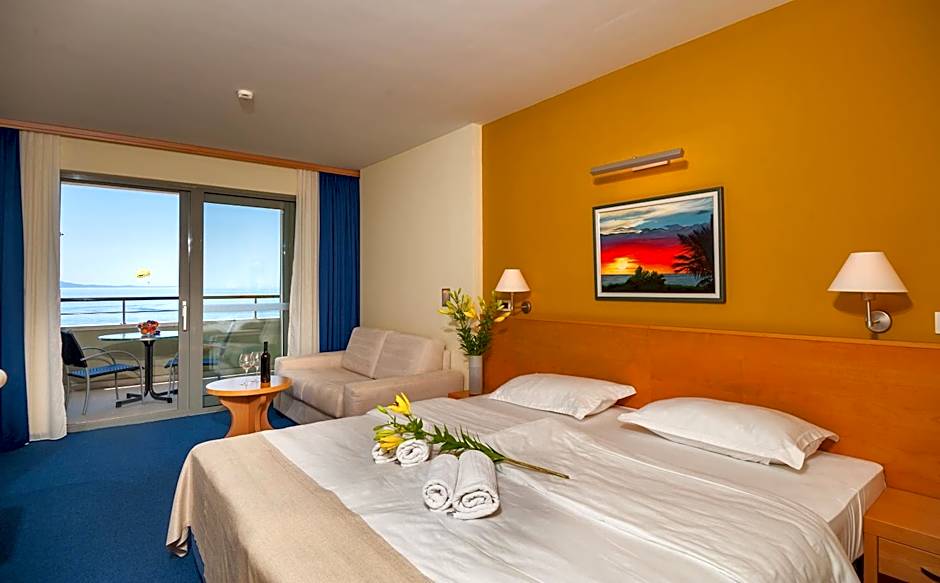Photo 1 of 10 of Superior 1 Double Bed or 2 Beds, Sea View