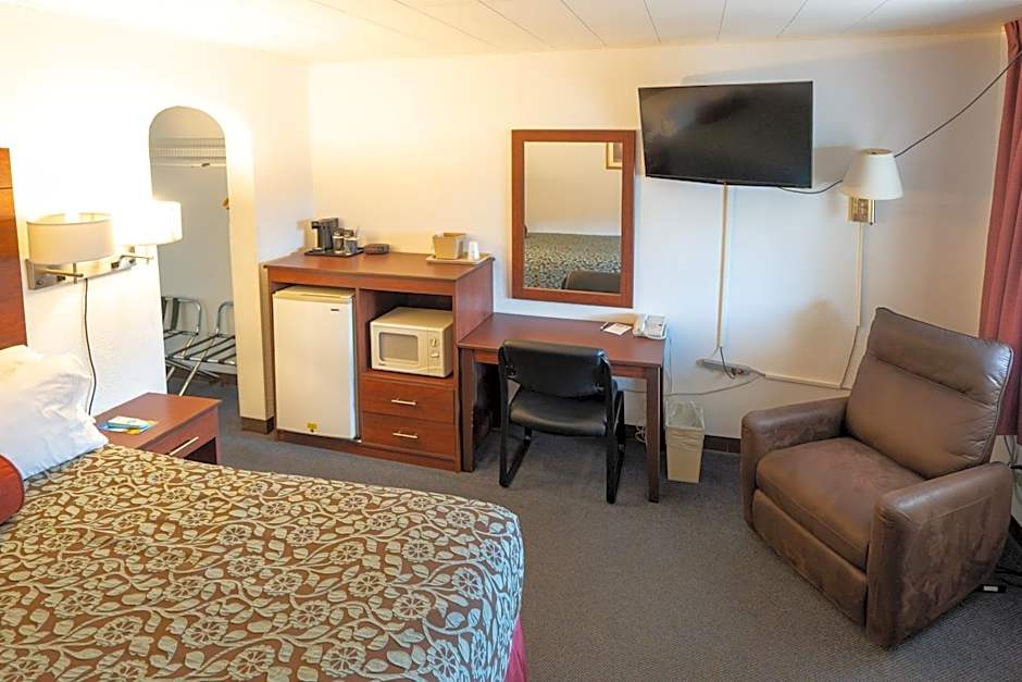 Hills Inn