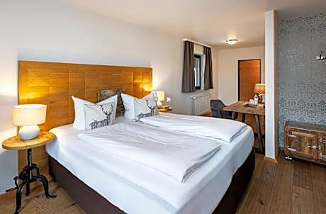 Apartment with Garden View