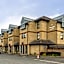 Riverside Hotel