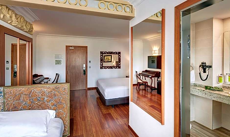 Sercotel Hotel President