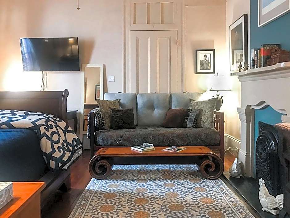 Blue60 Guest House