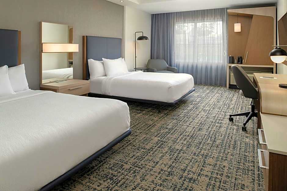 Courtyard by Marriott Houston City Place