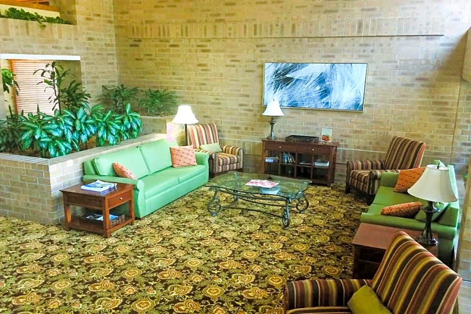 Tulsa Square Hotel Central, I-44 By OYO