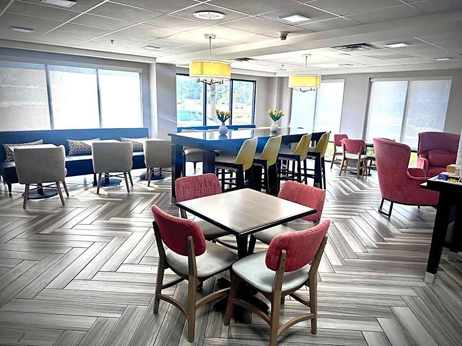 Hampton Inn By Hilton Waycross