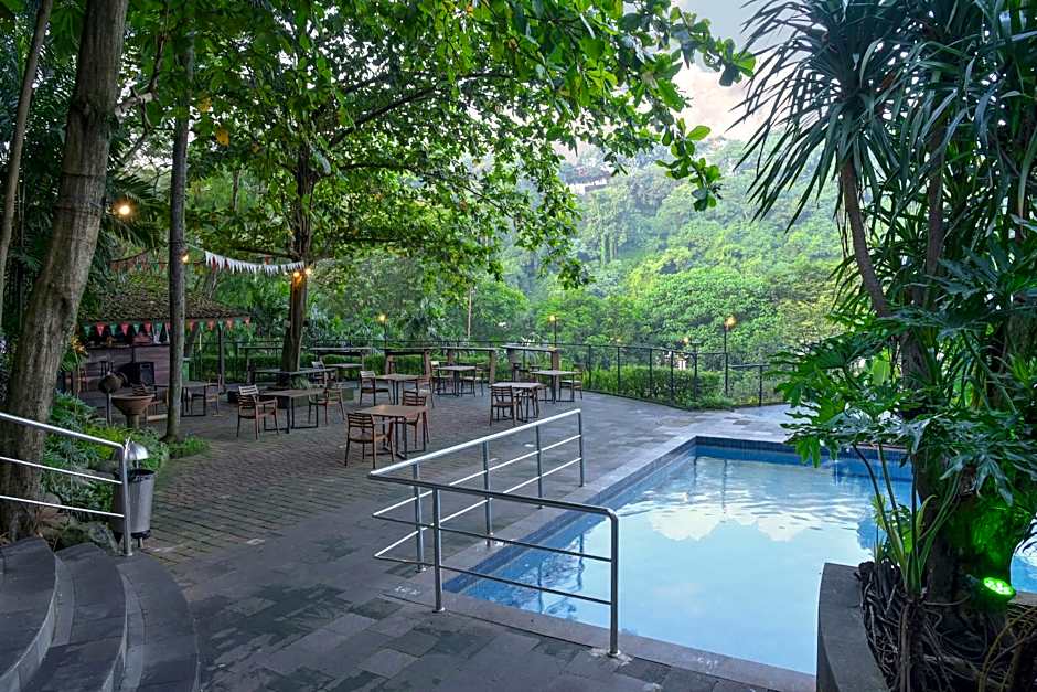 Oak Tree Emerald Hotel & Conventions Semarang