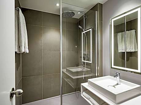 Superior Triple Room with Two Single Beds and One Sofa