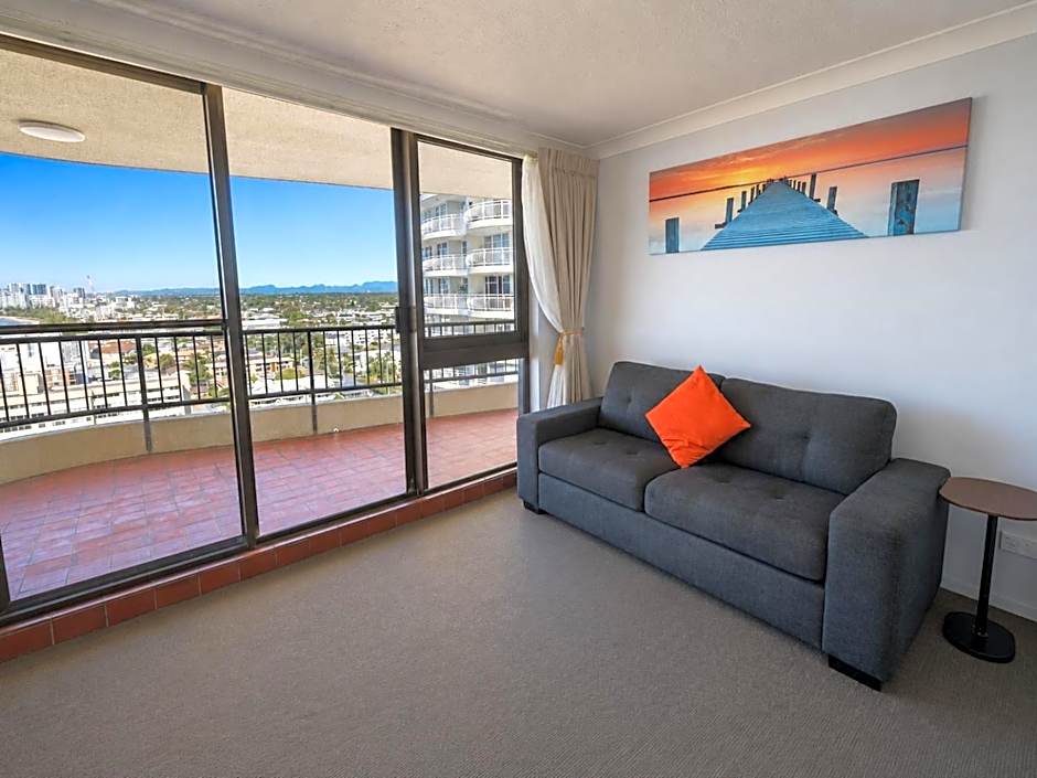 Broadwater Shores Waterfront Apartments