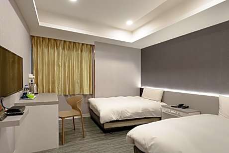 Twin Room B - Non-Smoking