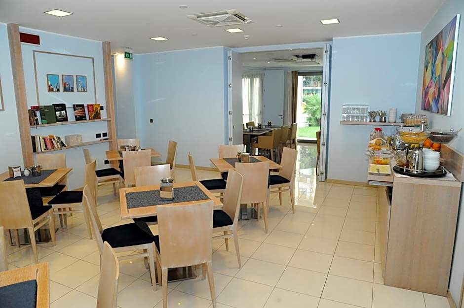 Hotel Chiaraluna