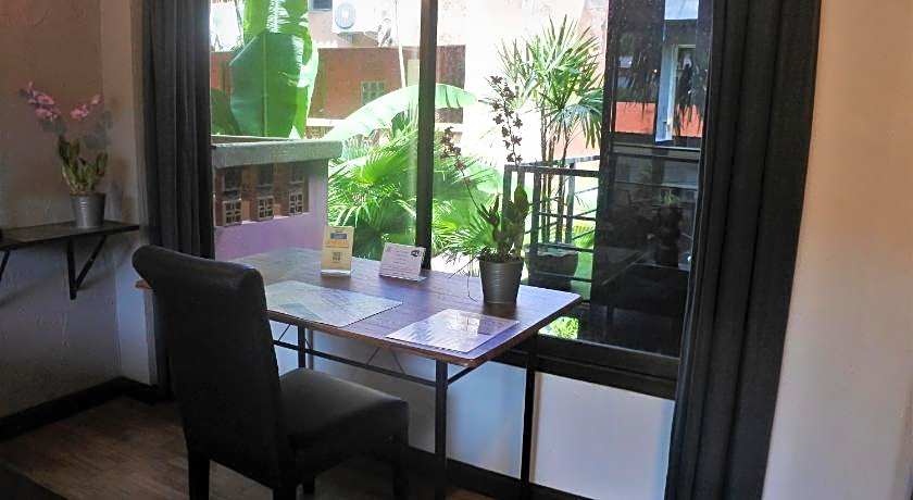 HI Karon Beach Hotel