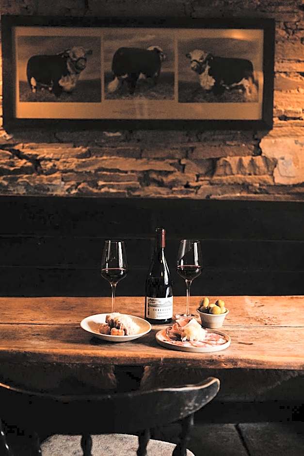 The Bulls Head Wild Cabins