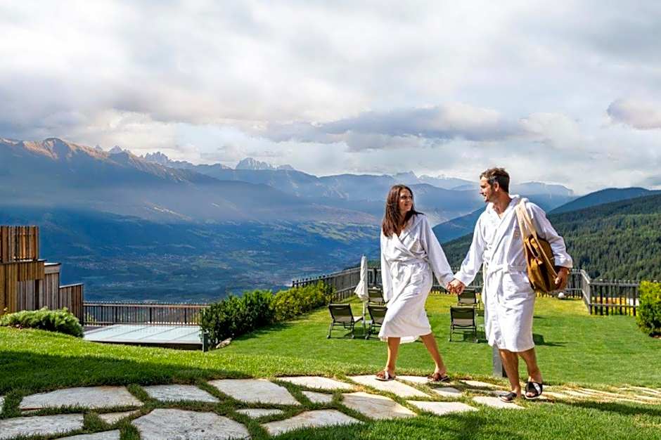 Tratterhof Mountain Sky Hotel