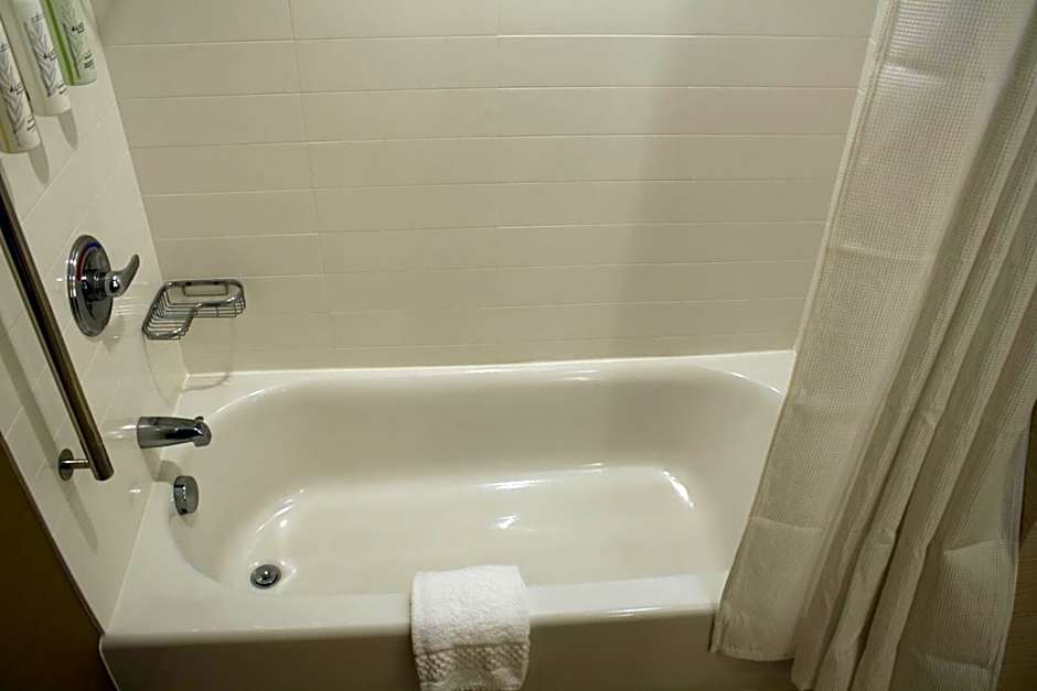 Fairfield Inn & Suites by Marriott Detroit Lakes