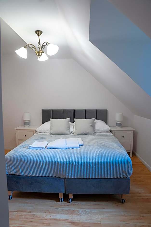 Pałac Ostoja - pokoje gościnne