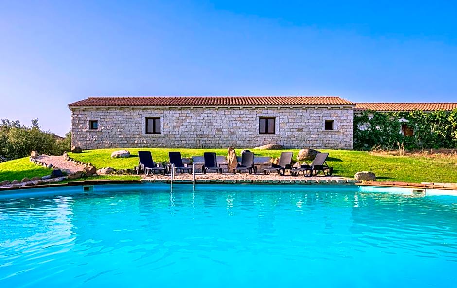 Residence with swimming-pool in Badesi, apartments with private outdoor area