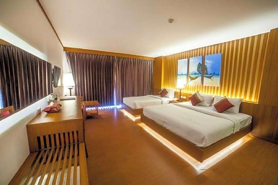 Phi Phi Harbour View Hotel