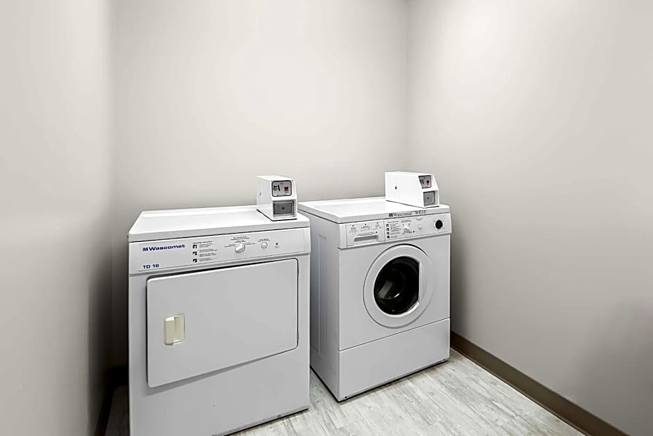 SureStay Plus Hotel by Best Western Hardisty