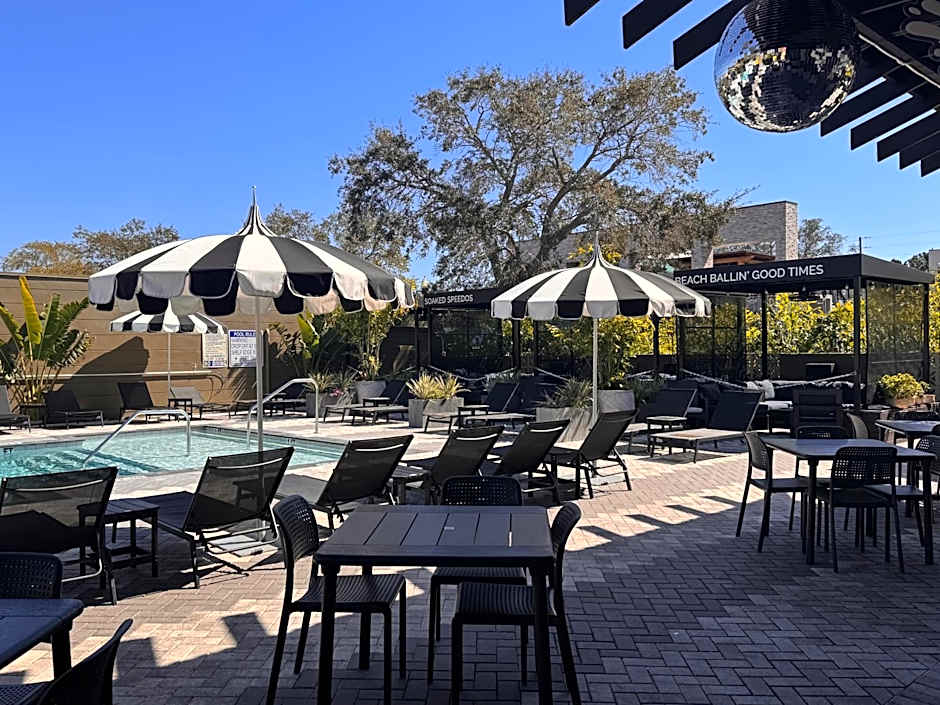 Mari Jean Hotel - All Adults Welcome