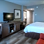 Hampton Inn By Hilton & Suites New Orleans-Convention Center