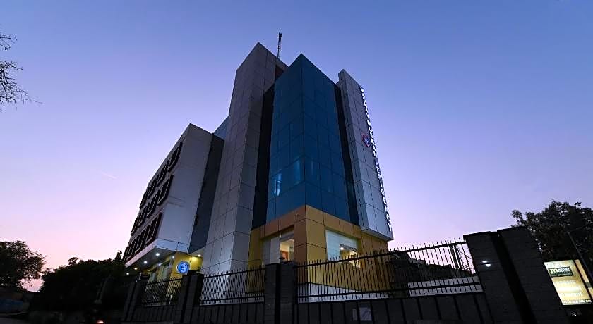 Madhav Muskan Residency