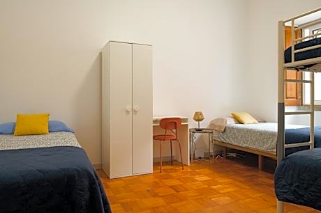 Quadruple Room with Shared Bathroom