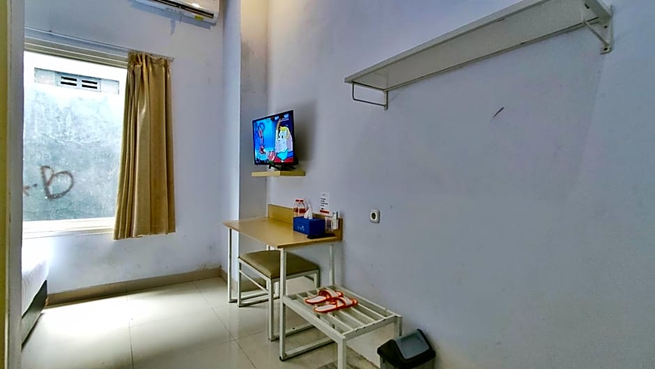 Votel Hotel Charis Tuban