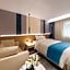 V8 Hotel (Guangzhou Xicun subway station store)