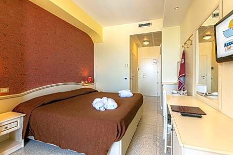 Exclusive Triple Room