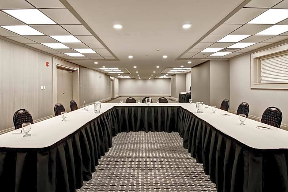 Chateau Nova Yellowknife