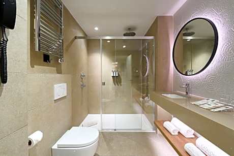 DOUBLE SINGLE USE SUPERIOR TERRACE