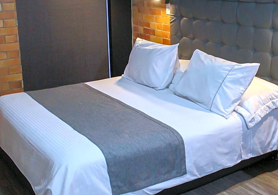 Photo 1 of 9 of Junior Suite