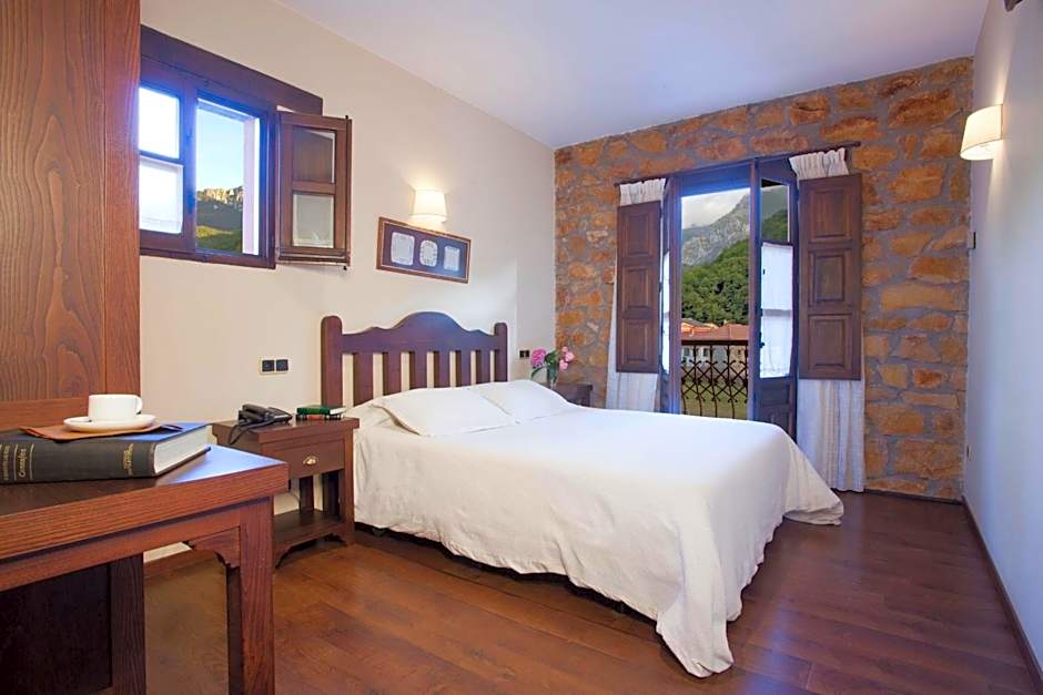 Hotel Rural El Fundil