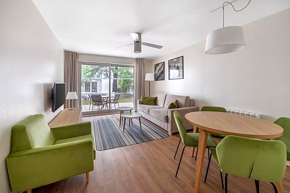Royal Regency Paris Vincennes