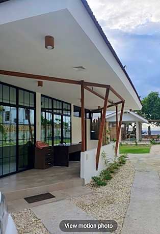 Fins Pacific Coral Bay by Hiverooms