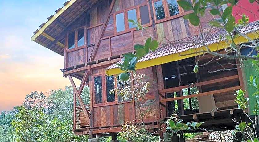 Omah Hanoman Turu By Kebun Hanoman