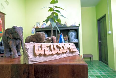 Plus Hostel Ayutthaya