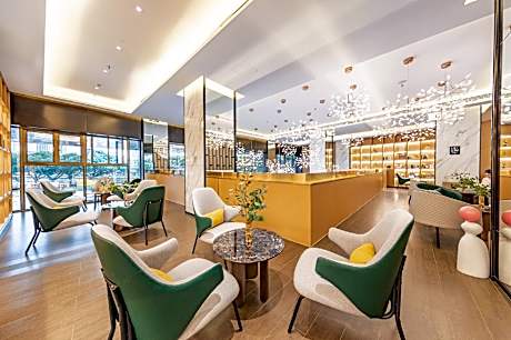 Atour Hotel Zhuhai Gongbei Fuhuali Huanyu City