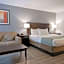 Travelodge by Wyndham Kamloops Mountview