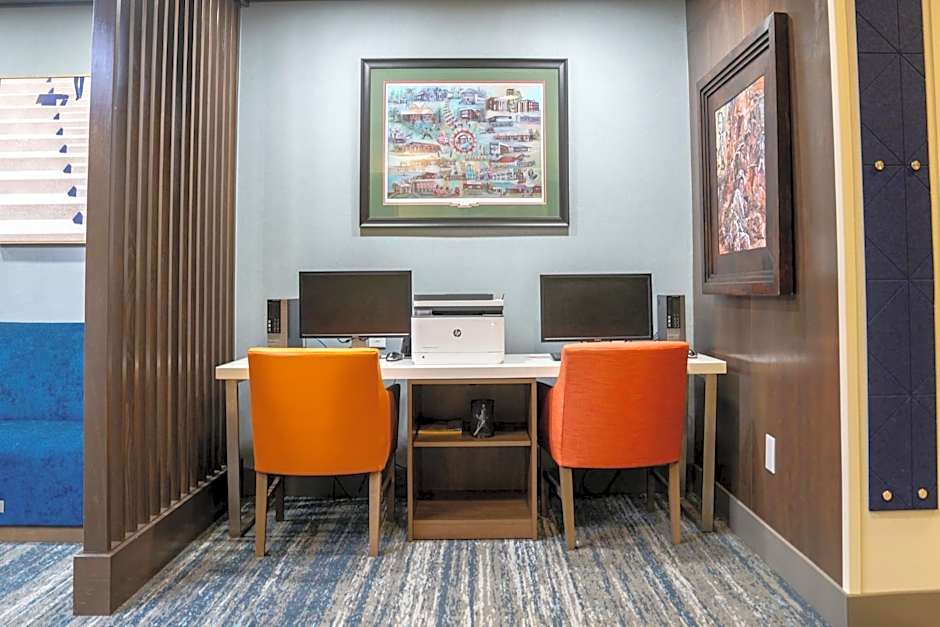 Holiday Inn Express Pembroke By IHG